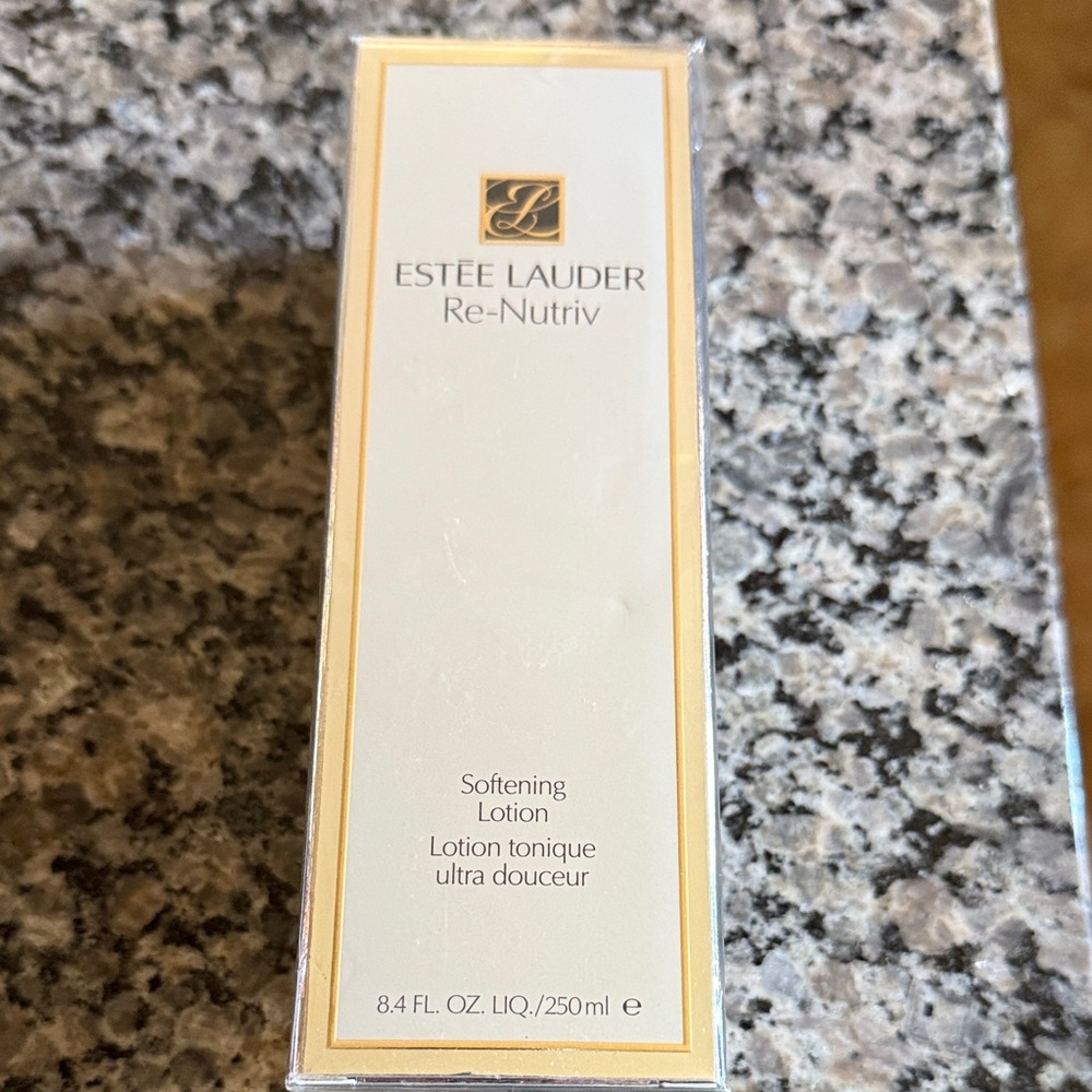Estee Lauder Re-Nutriv Softening Lotion - White and Gold